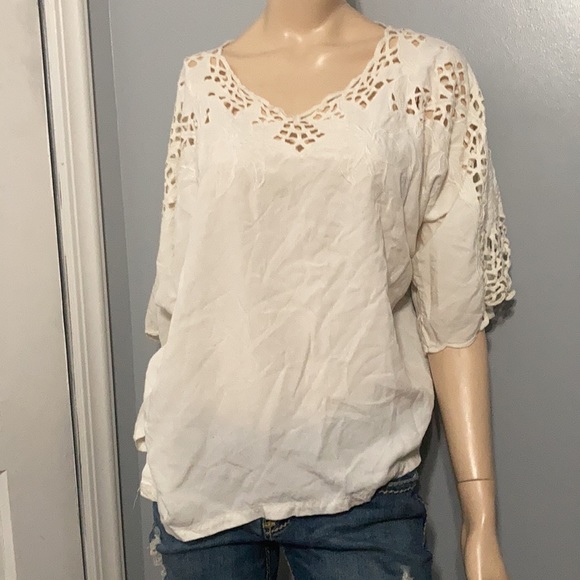 ⭐️Red Threads Lacework Sz XL⭐️ - Picture 4 of 7